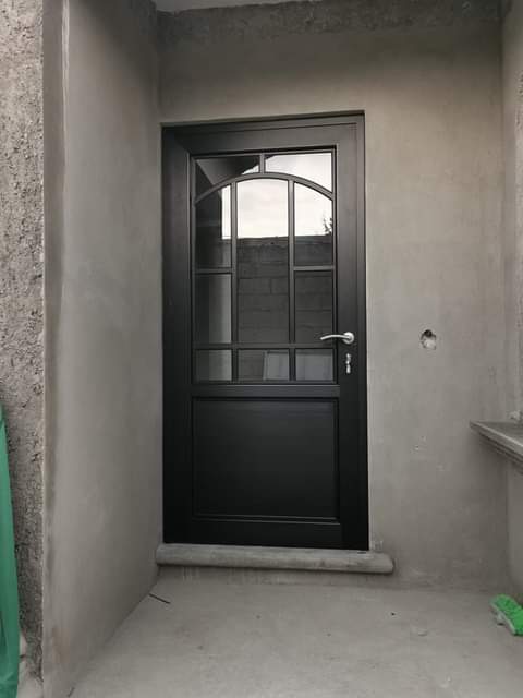 Puerta P57