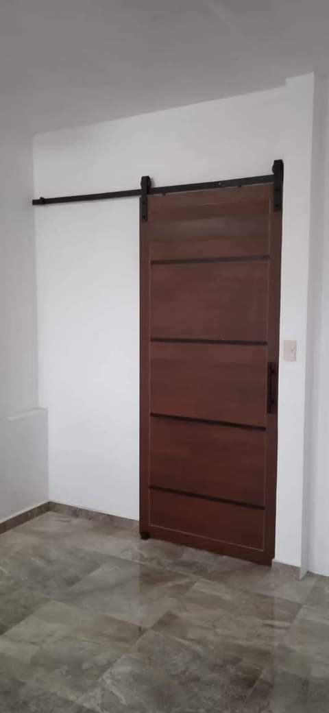 Puerta P74